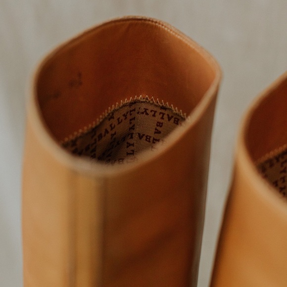 Knee High Camel Leather Boots Bally - Picture 5 of 10